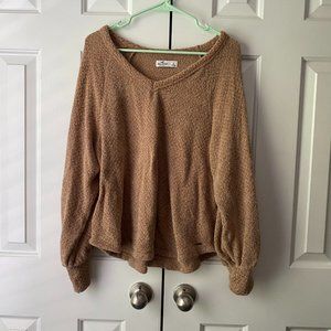 ❗25% off 2❗ Hollister Tan Sweater Top